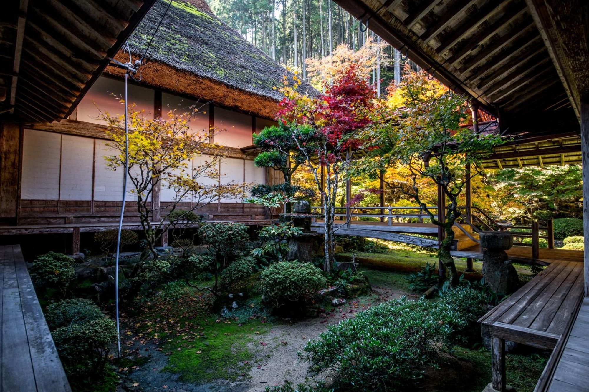 Satoyama Hotel Kanenone Tamba Майбара Экстерьер фото